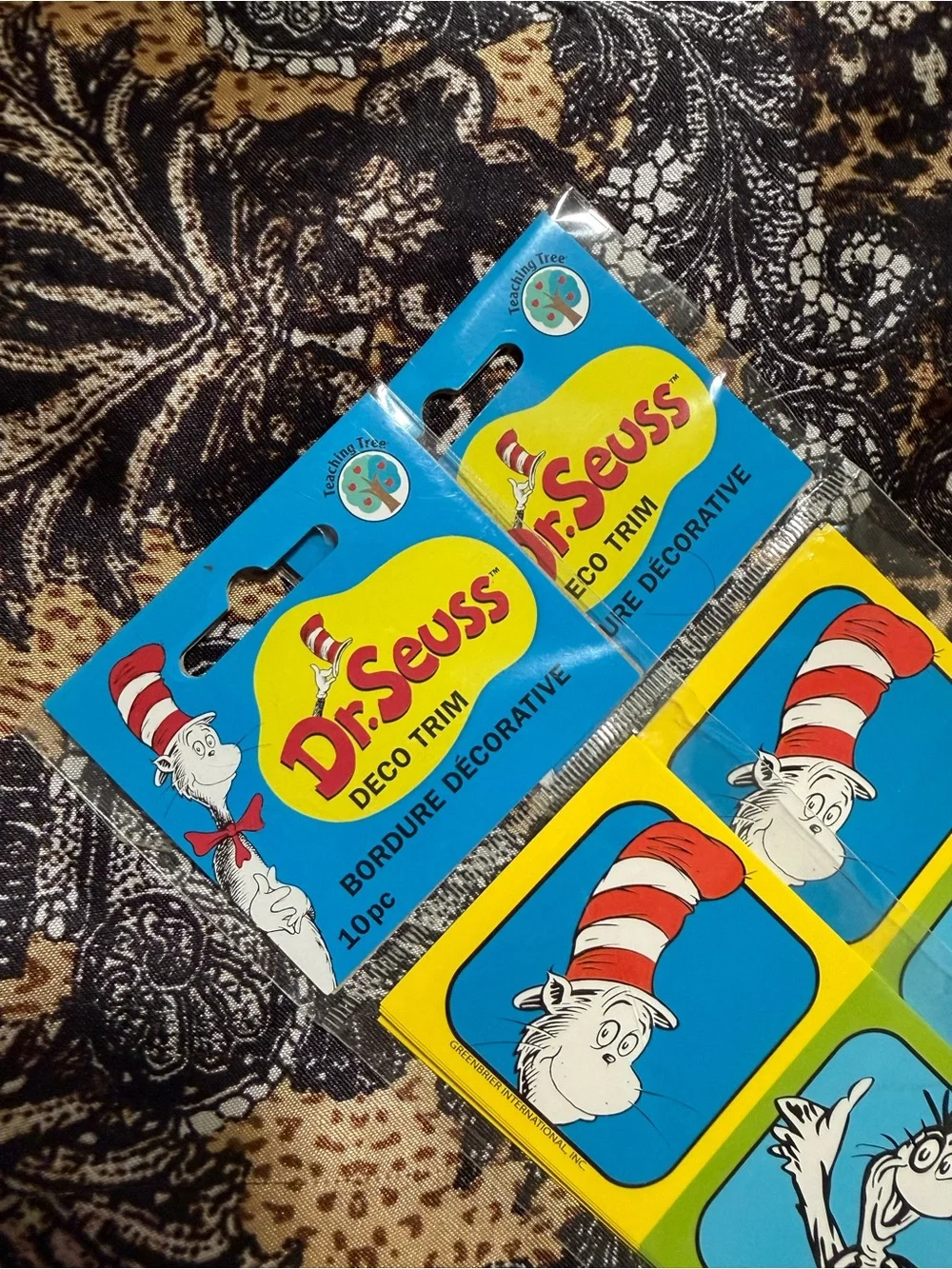 Dr. Seuss Colorful Decor trim set of 2